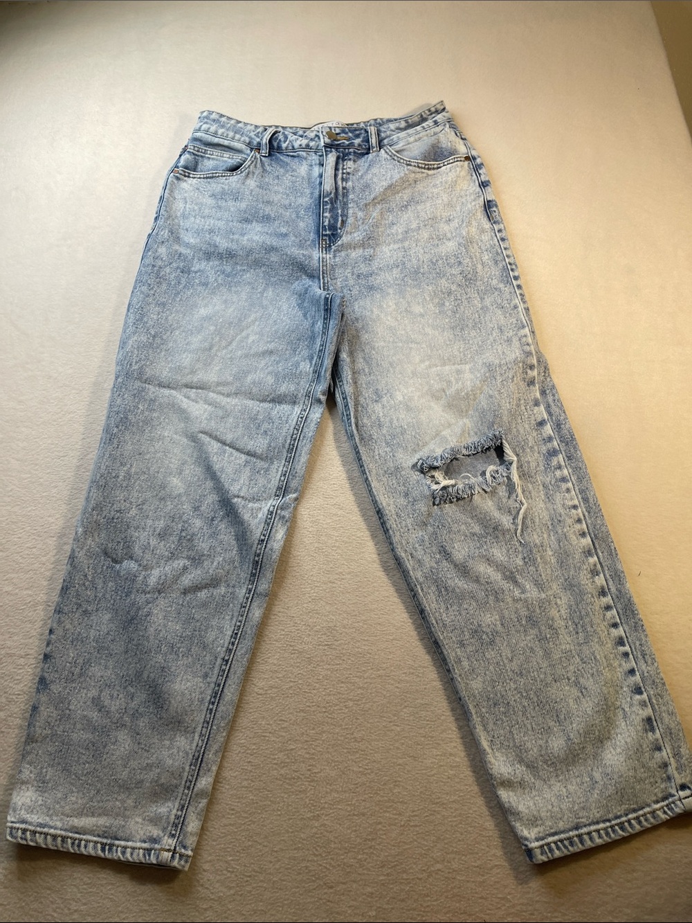 Tinseltown Light Blue Relaxed Distressed Jeans LADIES JR SIZE 13